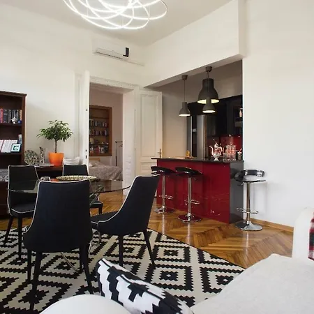 Private Big For Rent In Old Town 게스트하우스