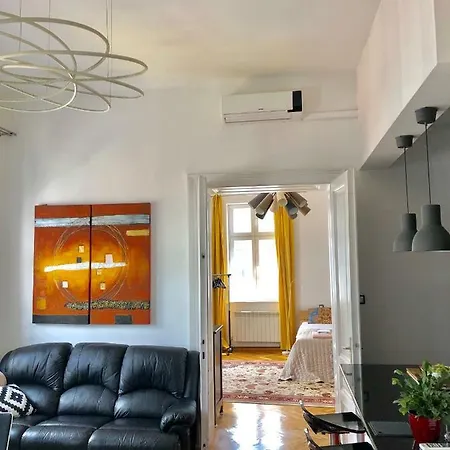 Private Big For Rent In Old Town 게스트하우스 *